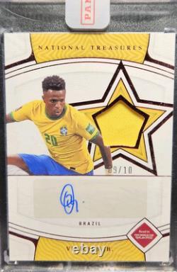 2022 National Treasures World Cup Star Swatch Autograph /10 Vinicius Jr