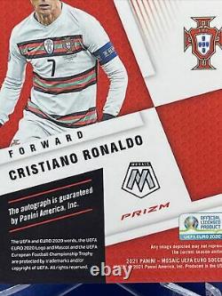 20-21 Mosaic Uefa Soccer Cristiano Ronaldo SSP Mosaic Auto Silver Red Prizm