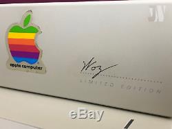 Apple IIGS Woz SIGNED CASE Working Limited Edition VINTAGE COLLECTIBLE COMPUTER