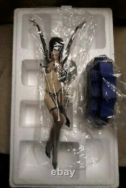 Elvira Signed Vegas Or Bust Limited Edition #119 Out Of #500
