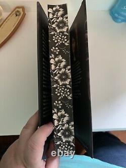 Fairyloot Signed 1st Edition Kingdom of the Wicked by Kerri Maniscalco