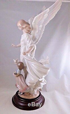 LLADRO GUARDIAN ANGEL 01006352. SIGNED. LIMITED EDITION. WithBASE. MINT