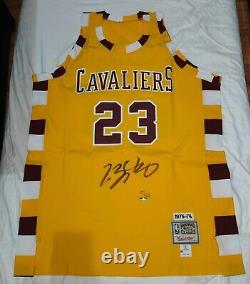 Lebron James Cleveland Cavaliers Throwback Signed Limited Edition UDA Jersey #23