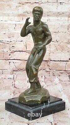 Limited Edition Signed & numbered by Mavchi Bruce Lee Bronze Statue Star of the