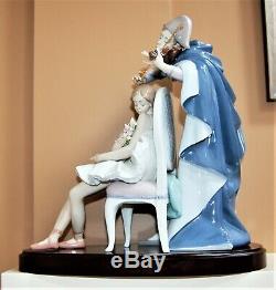 Lladro #5932. Jester Serenade. Signed Limited Edition WithBase. Large 14.5H. 1989