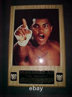 MUHAMMAD ALI AUTOGRAPHED (LIMITED EDITION) PHOTO DISPLAY WithCOA