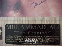 MUHAMMAD ALI AUTOGRAPHED (LIMITED EDITION) PHOTO DISPLAY WithCOA
