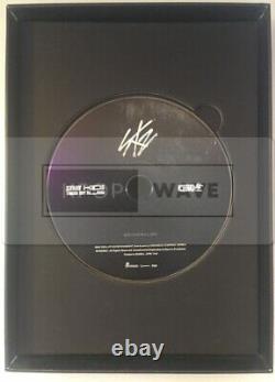 STRAY KIDS GO LIVE Limited Edition AUTOGRAPHED SIGNED ALBUM 00009A